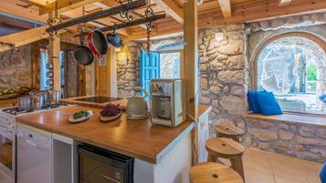 3 عدّة غرف نوم