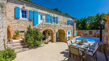 House, Smoking | 3 bedrooms