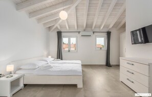 Villa | 6 bedrooms - Oliva in Premantura With 6 Bedrooms and 6 Bathrooms (Medulin)