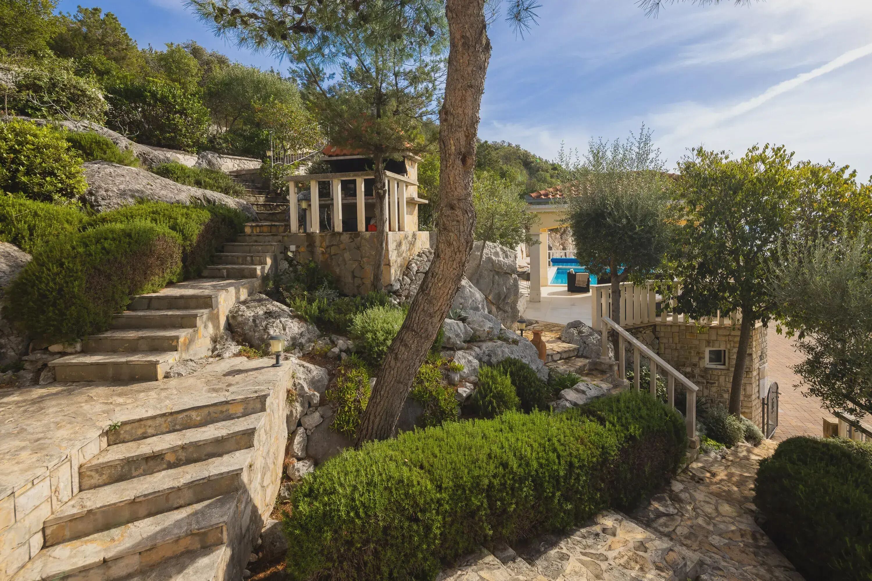 3 عدّة غرف نوم