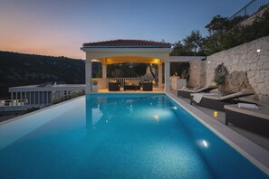 Villa | 3 bedrooms - Vese in Ljubljeva With 3 Bedrooms and 2 Bathrooms (Marina)