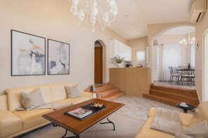 Villa | 3 bedrooms - Vese in Ljubljeva With 3 Bedrooms and 2 Bathrooms (Marina)