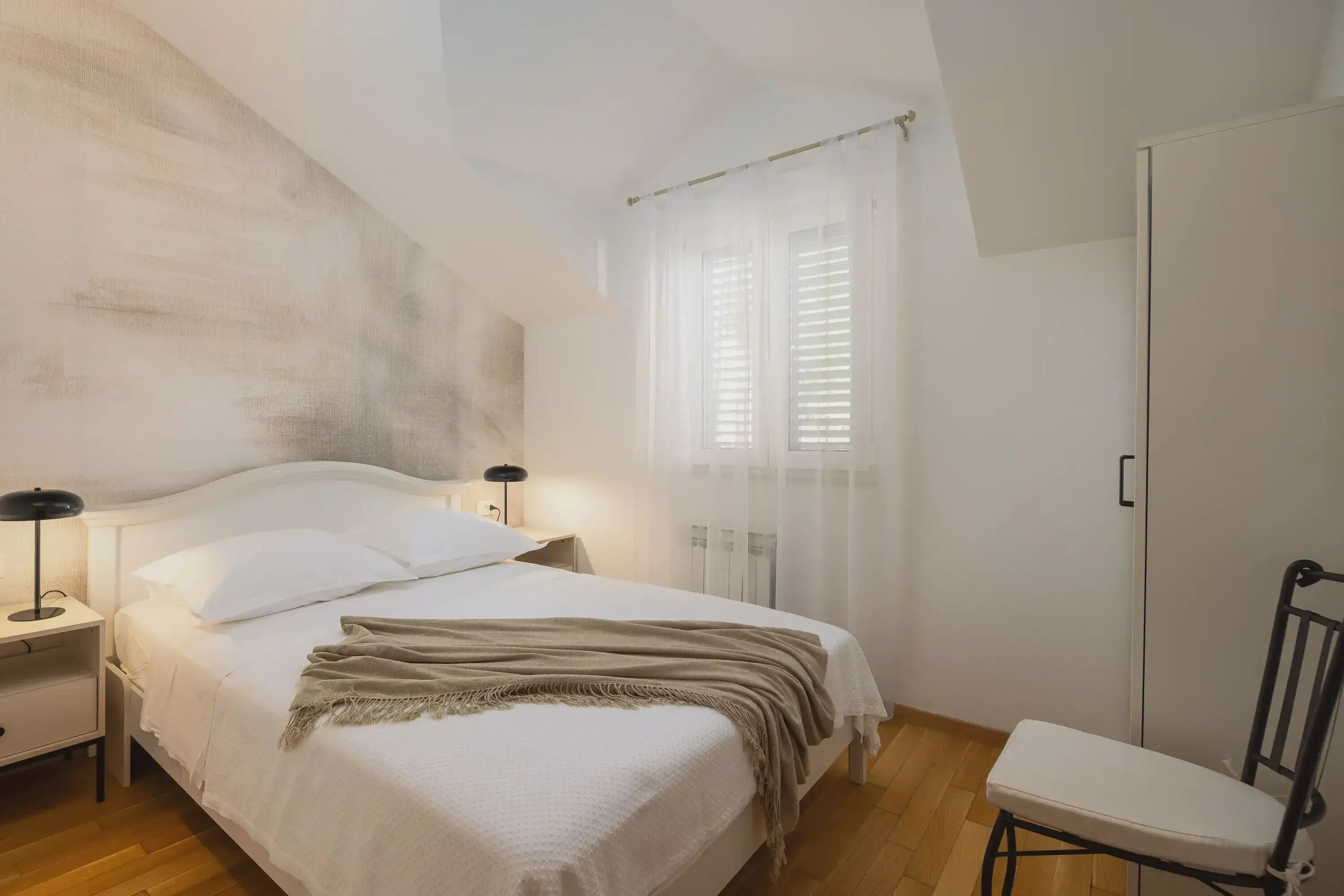 3 عدّة غرف نوم