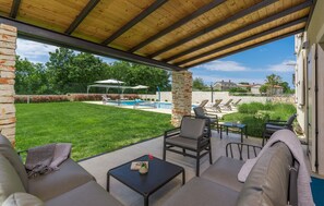 วิลล่า | 4 ห้องนอน