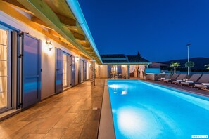 Villa, fumeur