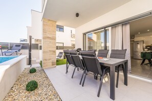 Villa | 3 bedrooms - Sarah in Vodice With 3 Bedrooms and 2 Bathrooms (Vodice)