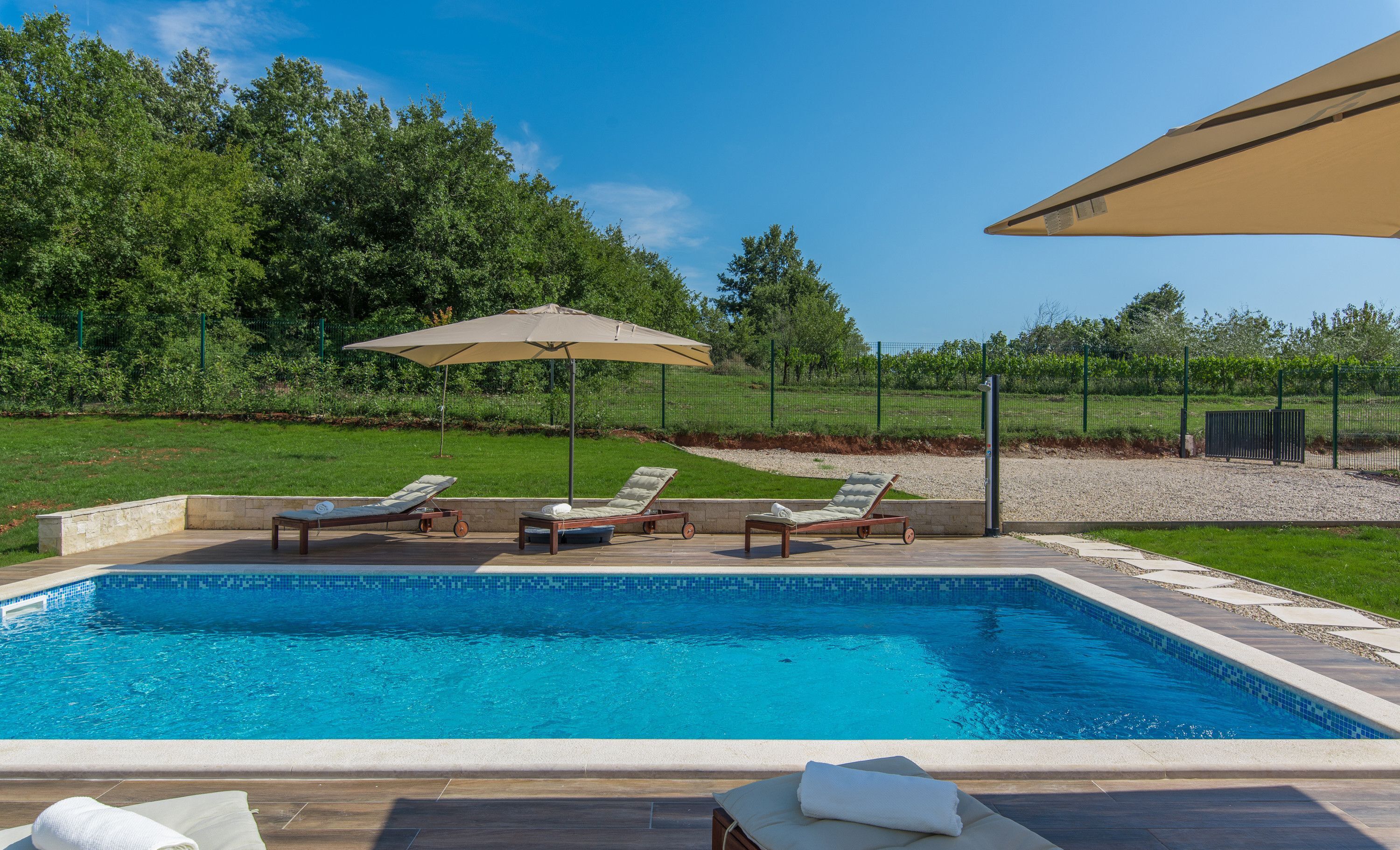 4 عدّة غرف نوم