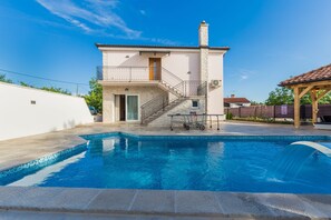 Villa | 4 bedrooms - Loki in Vi Inada With 4 Bedrooms and 4 Bathrooms (Vizinada)