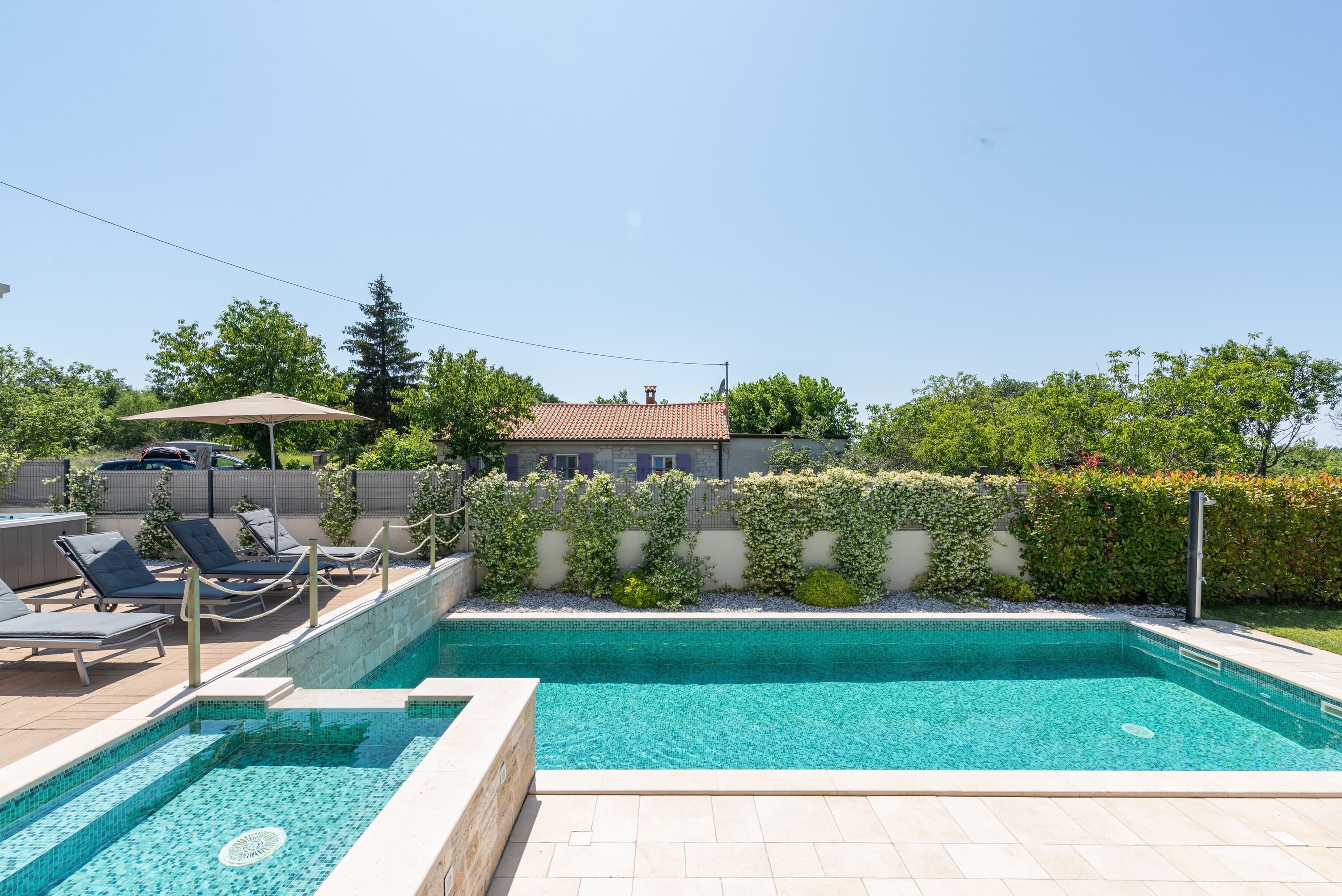 فيلا | 4 عدّة غرف نوم