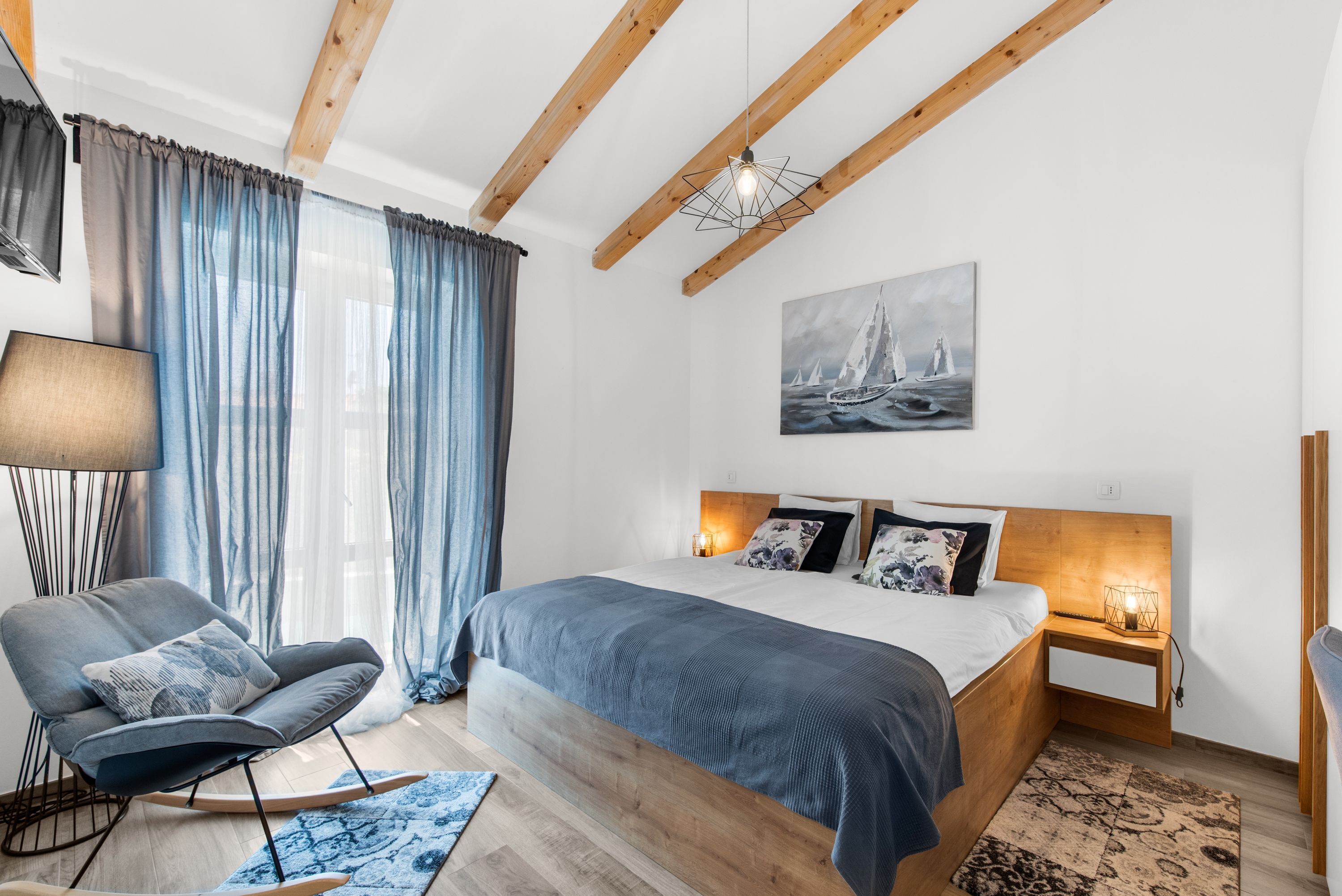 4 عدّة غرف نوم