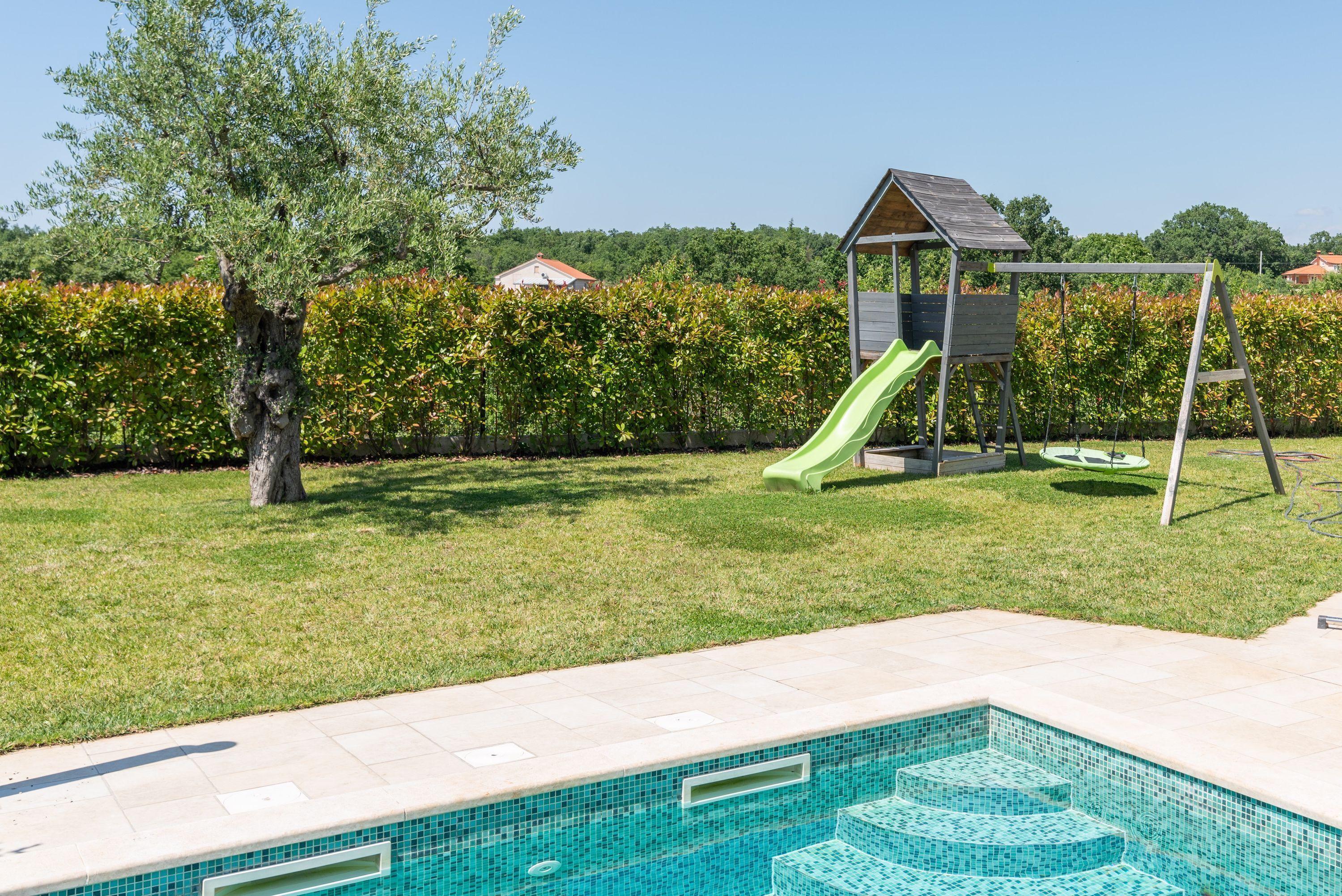 4 عدّة غرف نوم