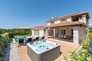 Villa | 4 dormitorios