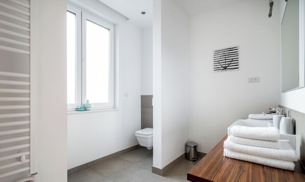 Casa, fumatori | 6 camere