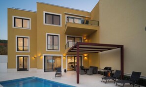 Villa | 6 Schlafzimmer