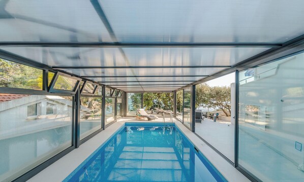 Villa | 6 bedrooms - Mandre in Kolan With 6 Bedrooms and 4 Bathrooms (Kolan)