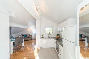 Villa | 6 bedrooms - Mandre in Kolan With 6 Bedrooms and 4 Bathrooms (Kolan)