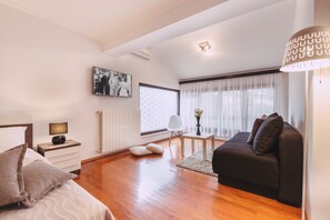 5 bedrooms - Ines in Pula With 5 Bedrooms and 1 Bathrooms (Pula)