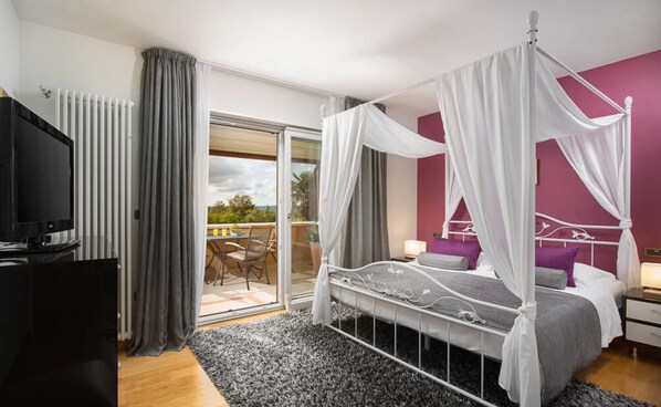 Villa | 4 bedrooms - Vlastelini I in Labin (Labin)