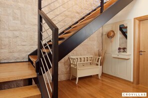 Villa | 4 bedrooms - Vlastelini I in Labin (Labin)