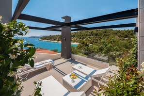 House, Smoking | 4 bedrooms - Argemonia in Okrug Gornji (Okrug)