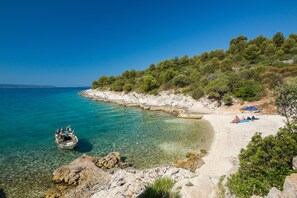 4 bedrooms - Argemonia in Okrug Gornji (Okrug)