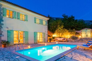 Villa | 3 bedrooms - Tribalj in Tribalj With 3 Bedrooms and 3 Bathrooms (Vinodol)