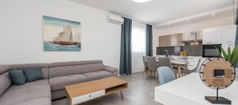 M4 in Vir With 2 Bedrooms and 2 Bathrooms