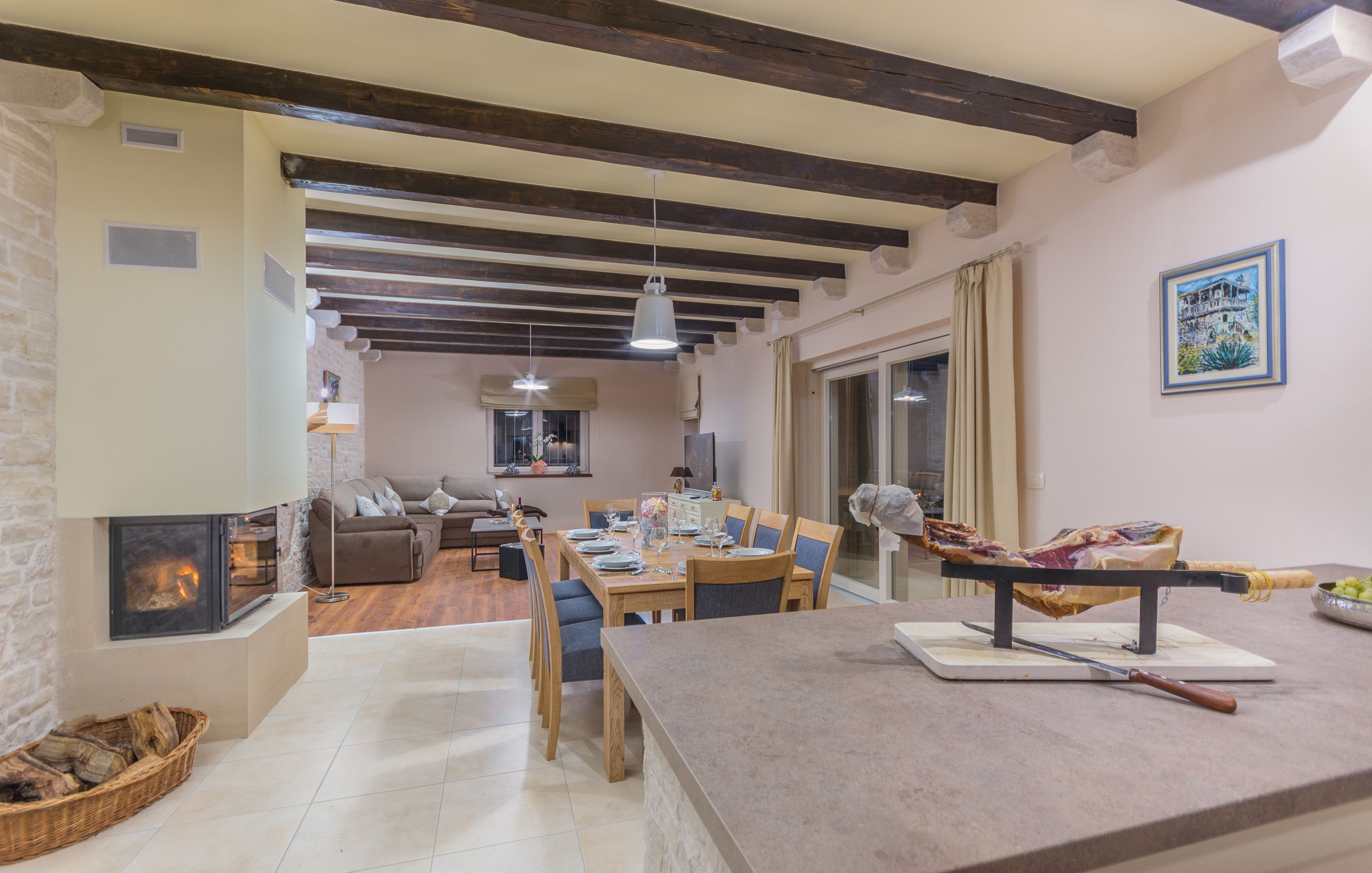 4 عدّة غرف نوم