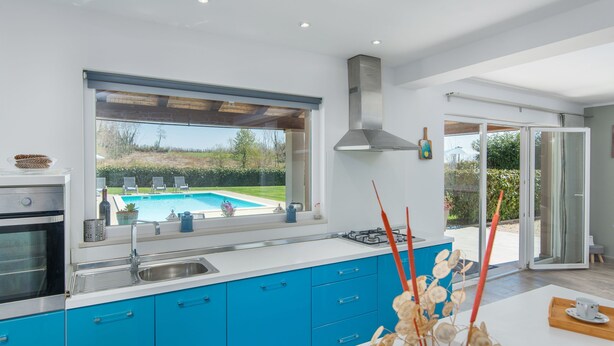 Villa | 6 bedrooms - Perhat in Visnjan With 6 Bedrooms and 4 Bathrooms (Visnjan)
