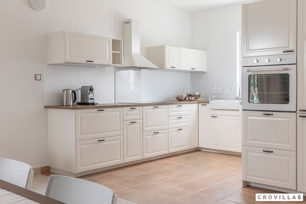 Casa, para fumadores | 4 habitaciones 