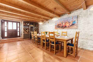 Villa | 7 bedrooms - Pilato in Vi Inada With 7 Bedrooms and 5 Bathrooms (Vizinada)