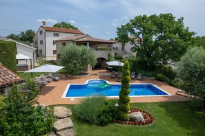 House, Smoking - Pilato in Vi Inada With 7 Bedrooms and 5 Bathrooms (Vizinada)