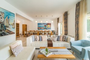 Nhà, hút thuốc | 7 phòng ngủ 