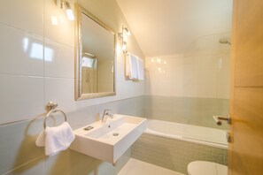 Nhà, hút thuốc | 7 phòng ngủ 