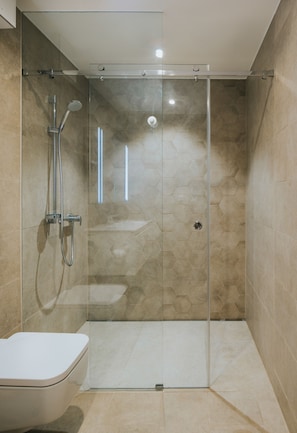 Casa, para fumantes | 3 quartos