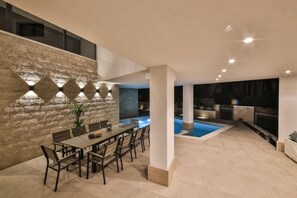 Villa, Smoking | 7 bedrooms - Abeona in Trogir With 7 Bedrooms and 7 Bathrooms (Trogir)