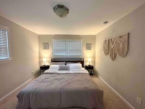 2 bedrooms, iron/ironing board, WiFi, bed sheets - 6PAX SUITES KL Pavilion @ Bukit Bintang NETFLIX (Kuala Lumpur)