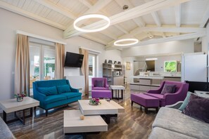 Casa, para fumadores | 5 habitaciones 
