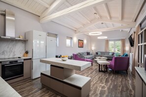 Villa - Design Sole in Svetvin Enat (Svetvincenat)