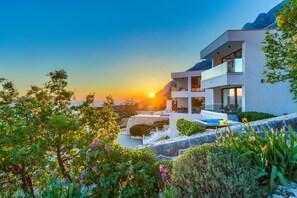 Villa | 4 bedrooms - Bellevue in Bast Ba ka Voda (Baska Voda)