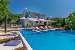 Villa | 4 bedrooms - Organic Gardens in Crikvenica (Crikvenica)
