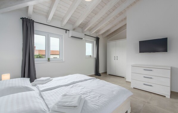 Maison, fumeur | 13 chambres