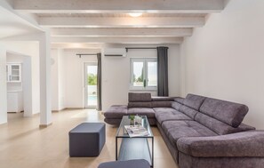 Maison, fumeur | 13 chambres