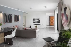 Villa | 4 bedrooms - Arsia in Labin With 4 Bedrooms and 4 Bathrooms (Rasa)