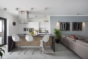 Villa | 4 bedrooms - Arsia in Labin With 4 Bedrooms and 4 Bathrooms (Rasa)