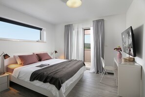 Villa | 4 bedrooms - Arsia in Labin With 4 Bedrooms and 4 Bathrooms (Rasa)