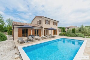 Villa, Smoking | 4 bedrooms - Bonassini in Svetvin Enat (Svetvincenat)