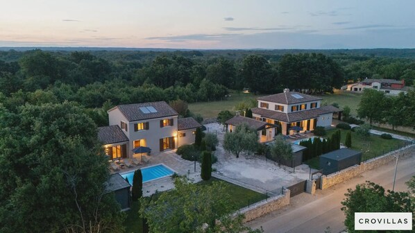 Villa | 4 bedrooms - Bonassini in Svetvin Enat (Svetvincenat)