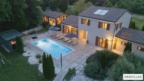 别墅 | 4 多间卧室