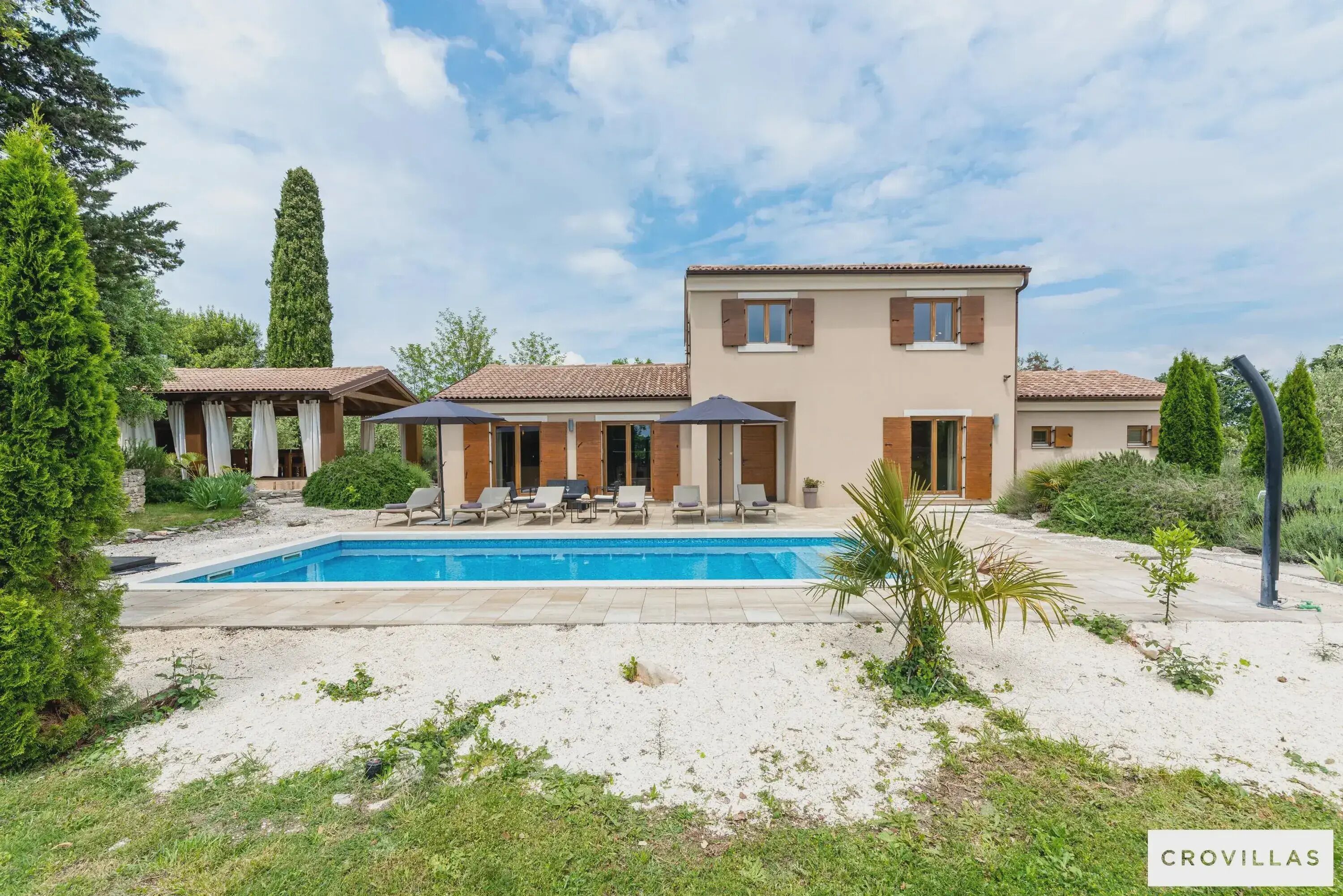 House, Smoking | 4 bedrooms